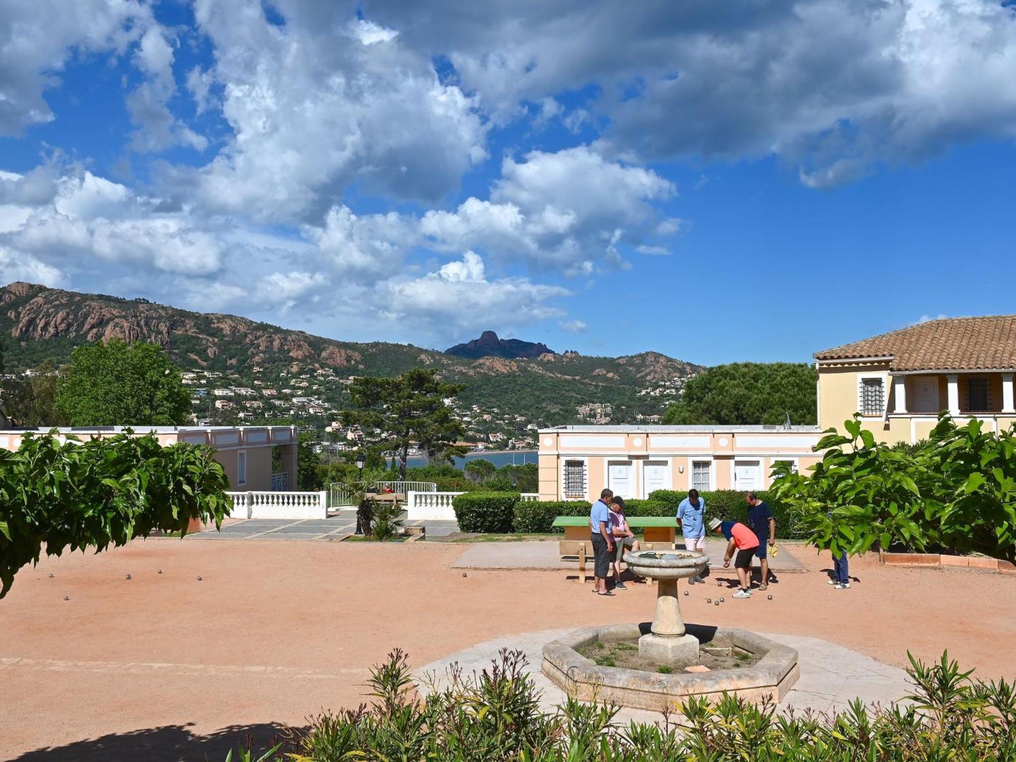 Apartment Village Cap Esterel - L'Esquinade-20 By Interhome Saint-Raphaël 外观 照片